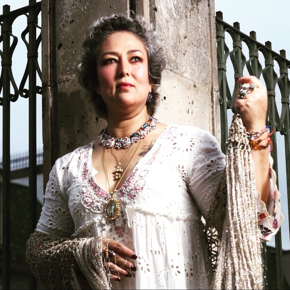 Meet the Posher🌹 - Picture 1 of 6